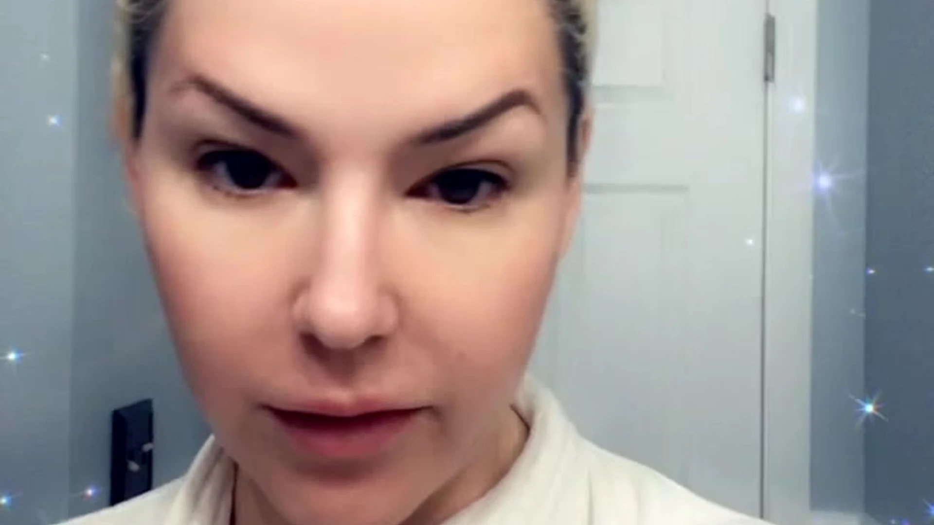 onlyfans model Kit Mercer teases nude video leaked