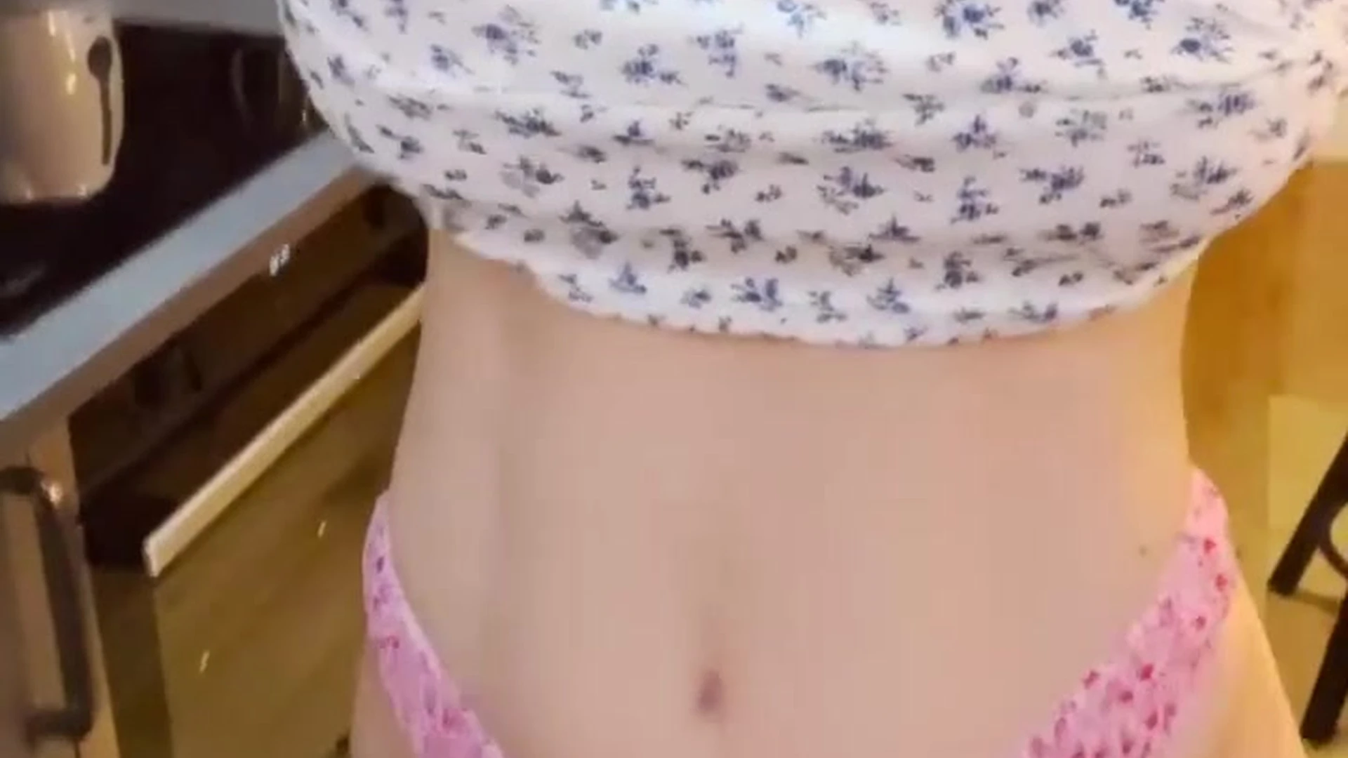 big tits model katiegcups leaked