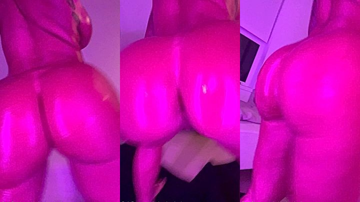 freaky slut Hayley Davies shakes her ass