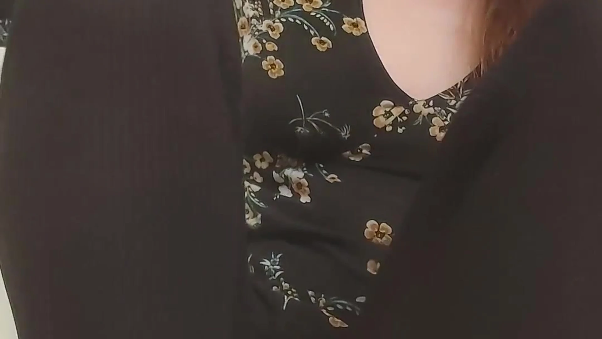 undressing video of mandyfrizzle masturbating