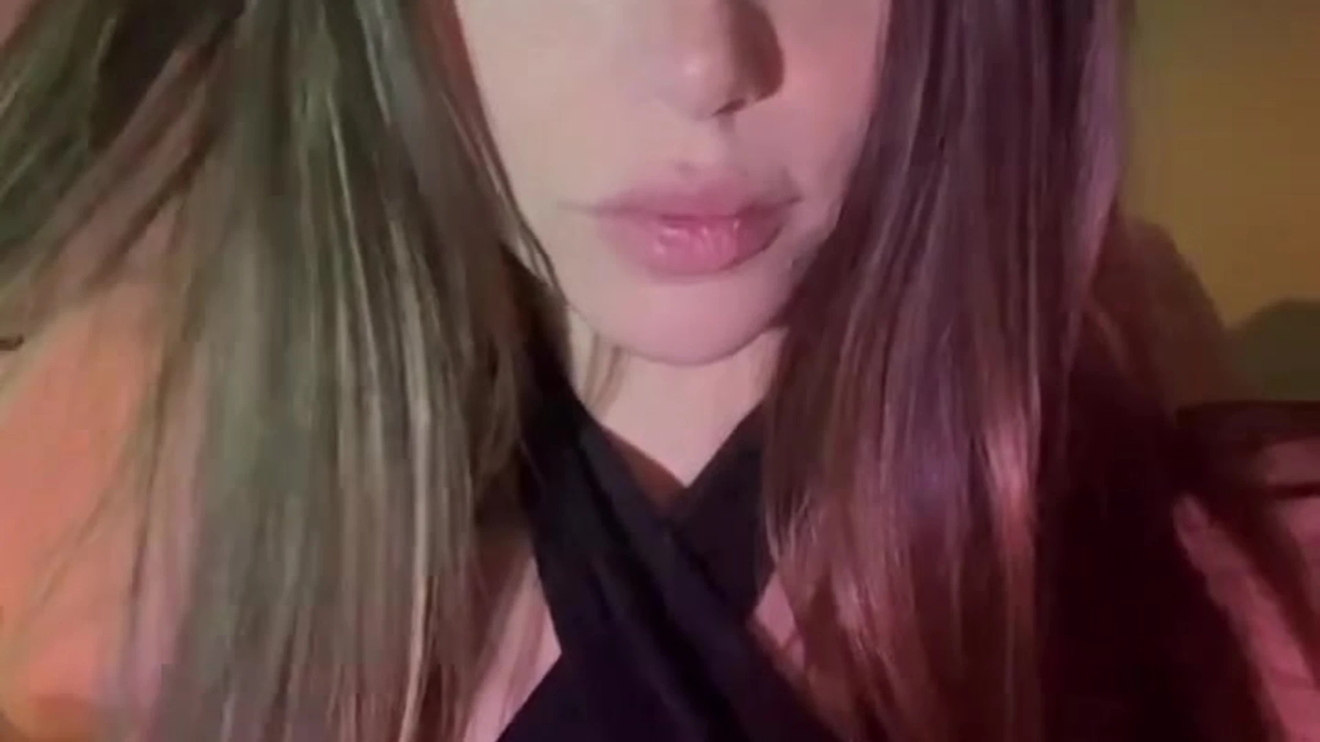 Melanie Pavola seduces her client with every bounce leak