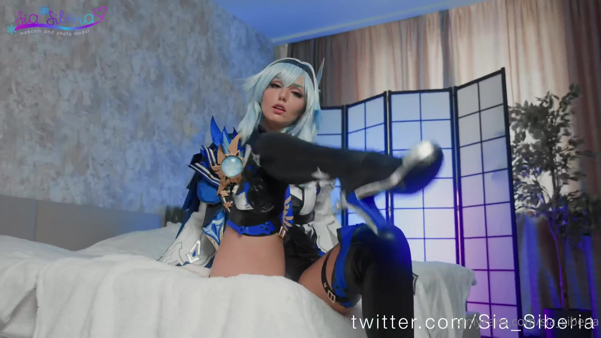 dressed up as a fictional character makes men real horny(sia siberia)