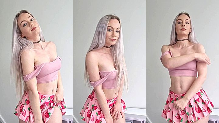 Chloxxhill cant jelp but showcase her amazing body