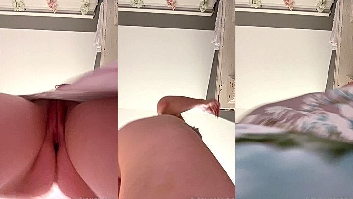 sexy onlyfans model Morgpie shows her wet coochie in this video