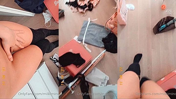 sexy german model rubs her wet pussy(Milkimind)