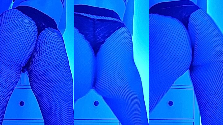 Mia Yokai in her sexy lingerie shows off he amazing butt