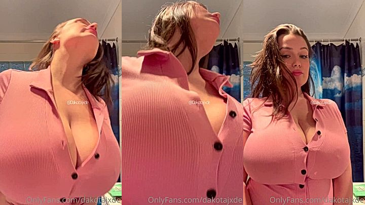 sexy onlyfans model shake her tits (dakota jade)