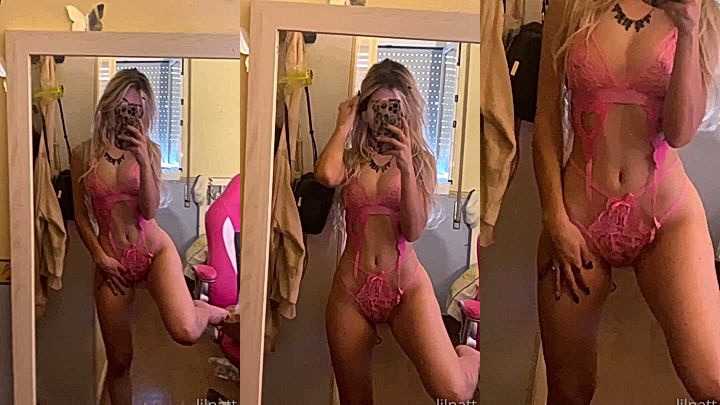 nattyprincessx shows off her body in her amazing lingerie