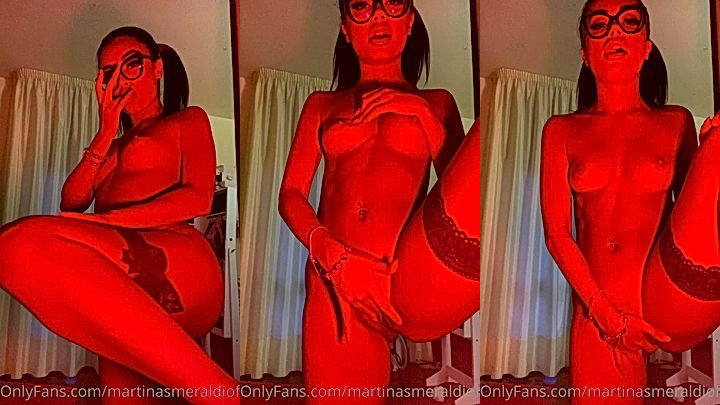 Martina Smeraldi fingering herself video leaked onlyfans