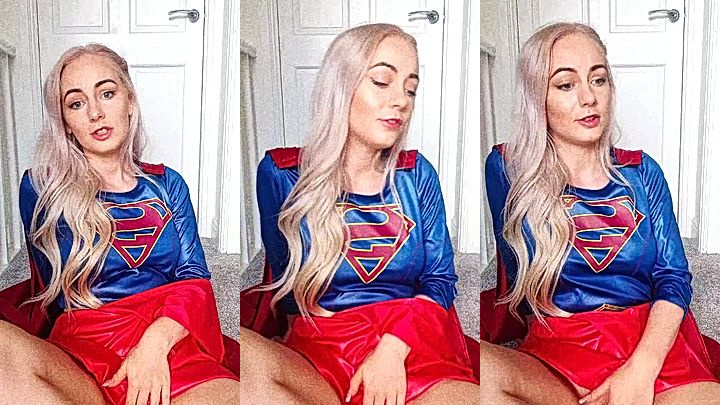 Chloxxhill in her superman outfit teases her subscribers leaked