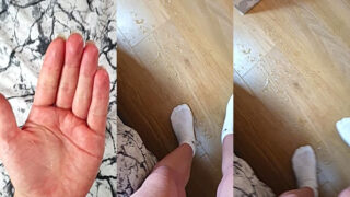 onlyfans model Chloxxhill shows her feets