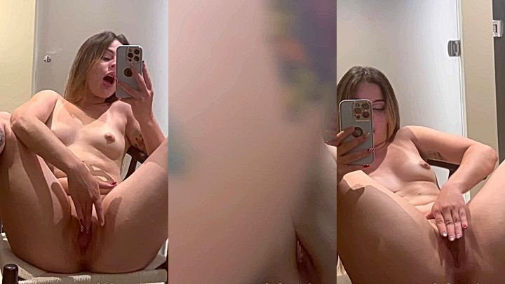 big ass model Luz Cervo spread  her wet pussy wide for you to dive in(Luz Cervo)