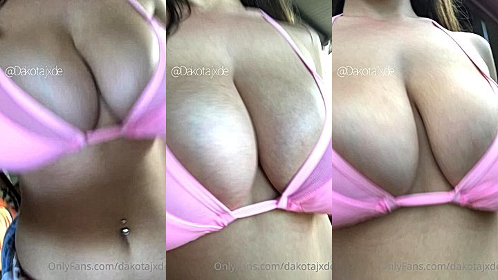 dakota jade plays with her big juicy titis