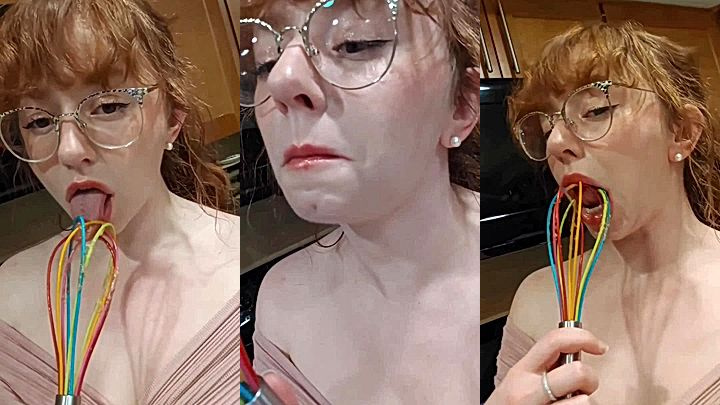 nerdy slut MandyFrizzle onlyfans video leak