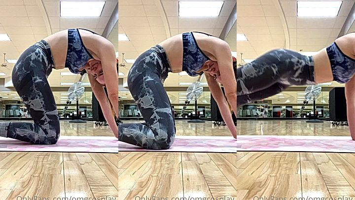 come to yoga with me(OMGCosplay)