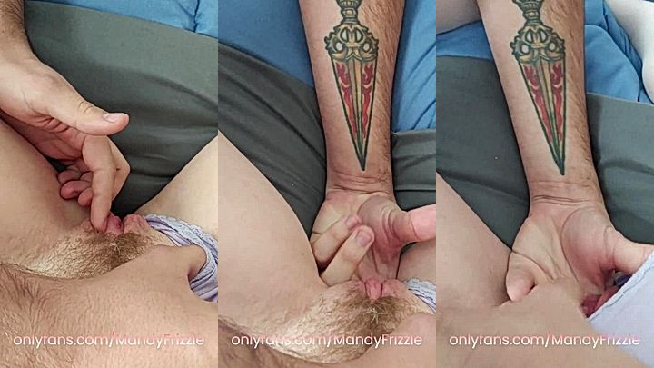 i love it when he fingers me till i squirt(mandyfrizzle)