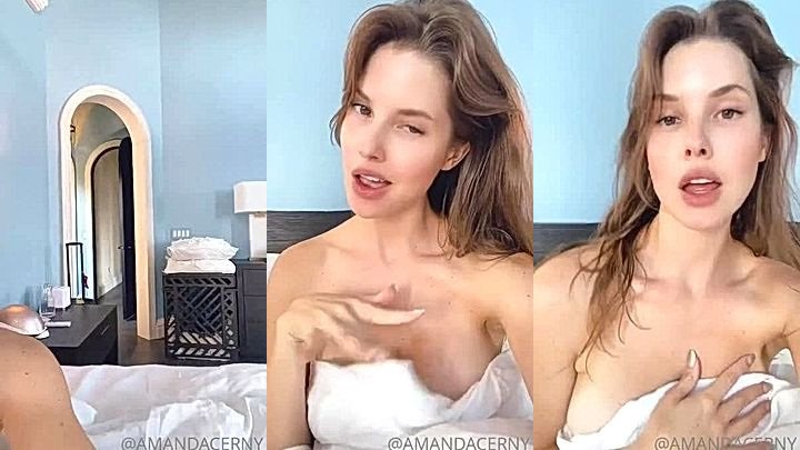 hot chick loves to tease her onlyfans subscribers by showing off her amazing boobs