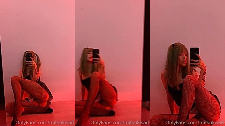 Mia Yokai loves to tease her onlyfans subscribers