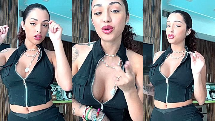 hot chick cant help but shows off her great tits leaked onlyfans video
