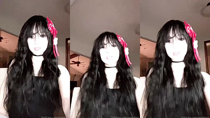 onlyfans model plays with her wet pussy(Notdatsrs)….she is mysterious