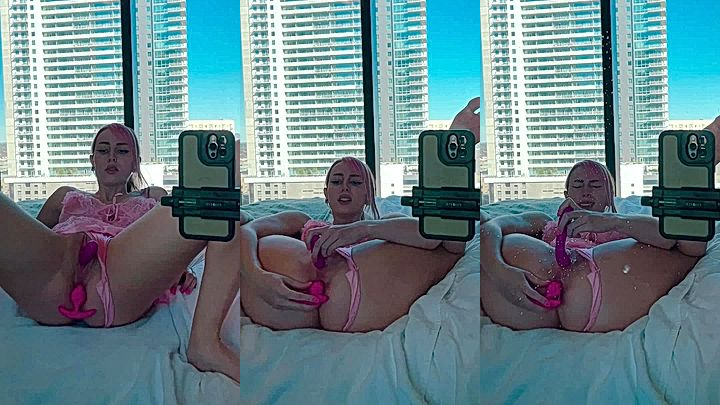 onlyfans model finger her wet ass pussy with dildo(Morgpie)