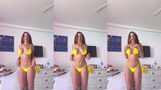onlyfans model K8lyn096 looking good in mustard underwear