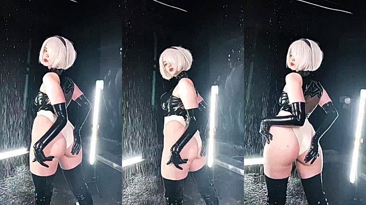 onlyfans model Alina Becker playswith her big ass