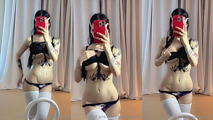onlyfans model video of her self in lingerie Noemiexlili