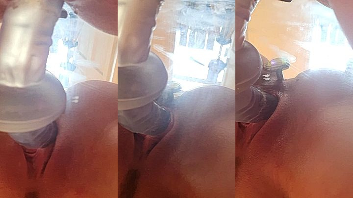 bitch ass model Chloxxhill fucked her wet ass pussyw ith dildo