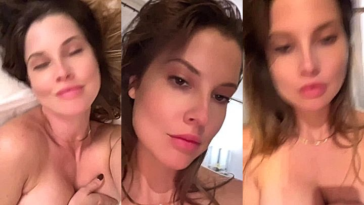 Amanda Cerny shows her teasing talent to her onlyfans subscribers leaked onlyfans video