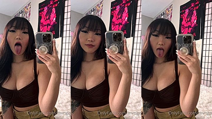 Mvngokitty shows her amazing body to her onlyfans subscribers