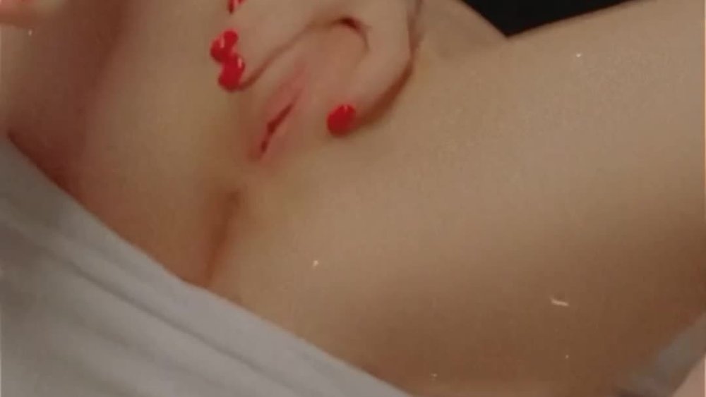 Janeestar masturbates solo leaked onlyfans video