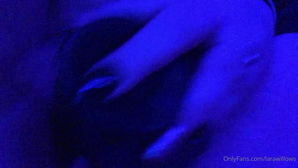 Big Tits Aussie sexy Lara Rose masturbates really hard solo