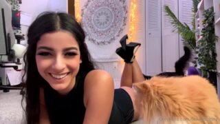 Ohkaybunny shows off her amazing body