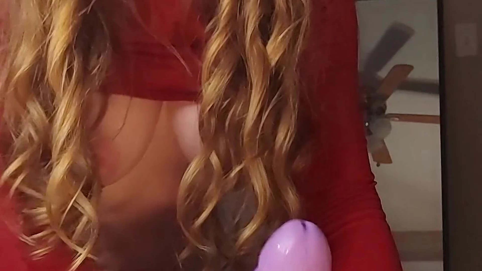 i deep my dildo into my tight pussy(mandyfrizzle)