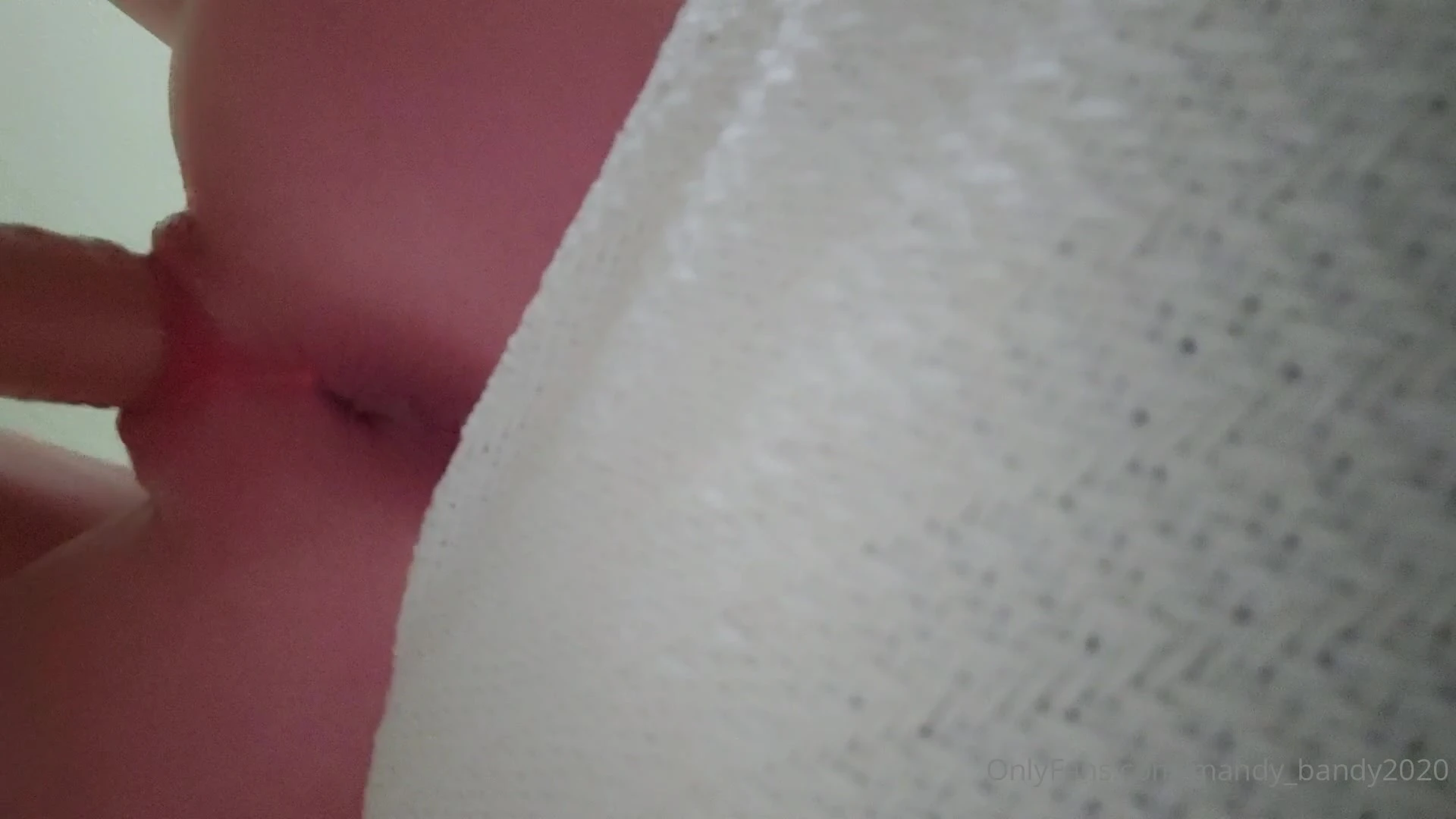 mandyfrizzle masturbating using big dildo