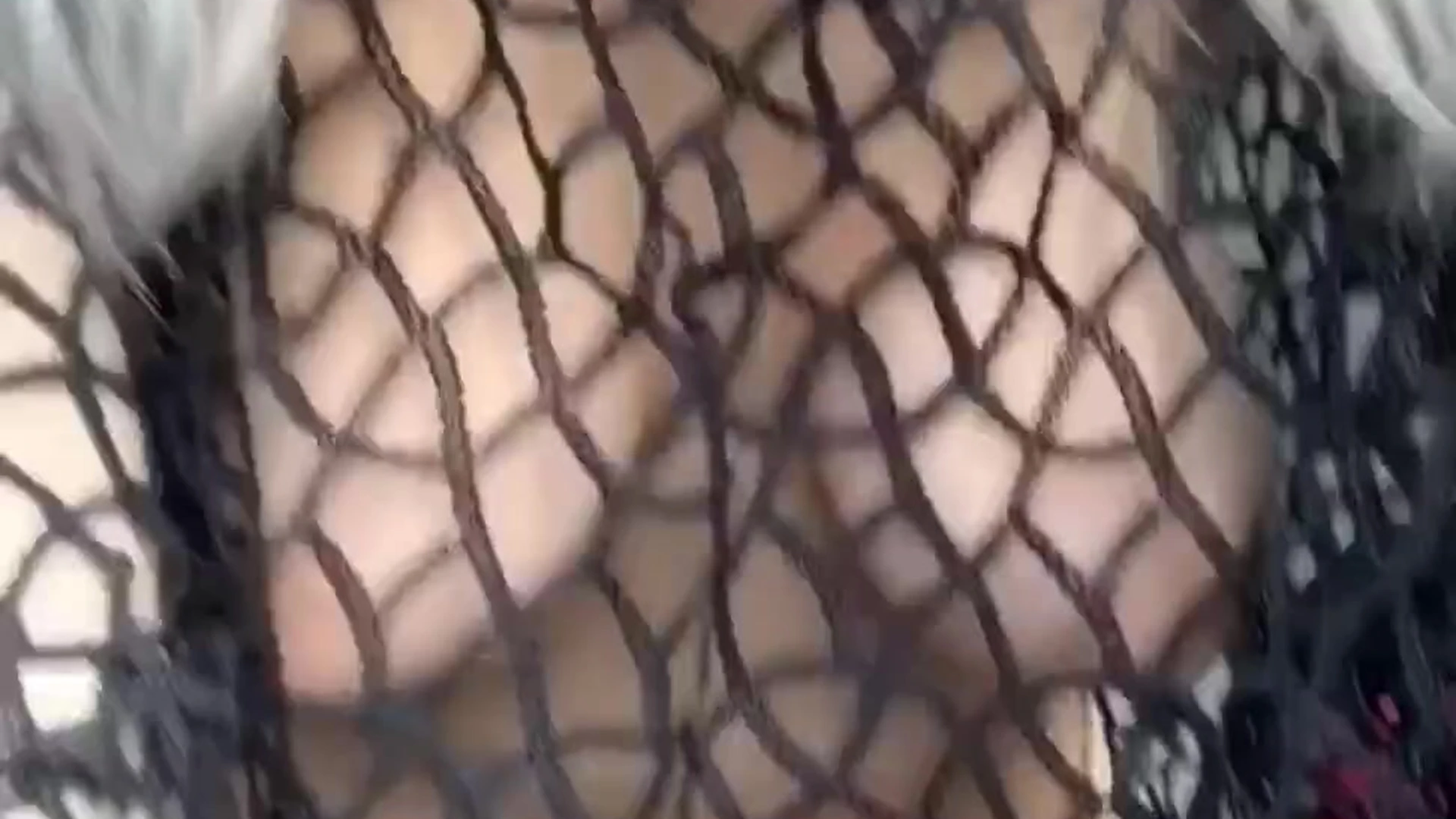 sexy model eva elfie looks good in sexy lingerie